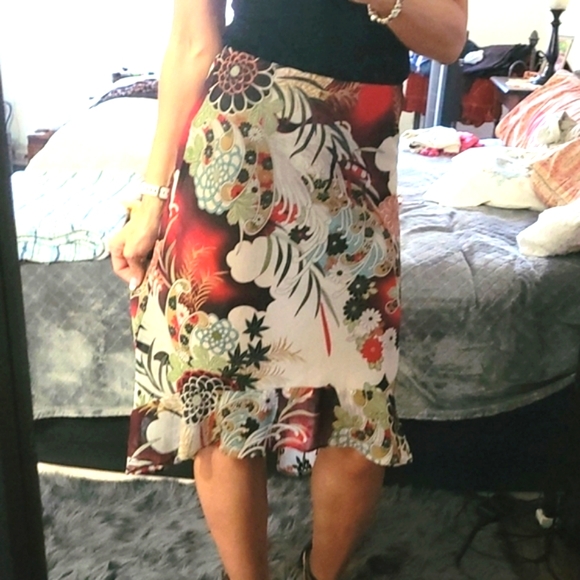 Fitted ruffled Maxie skirt high low small - Picture 6 of 11